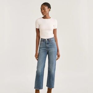 Levi’s Straight Ribcage Ankle size 27